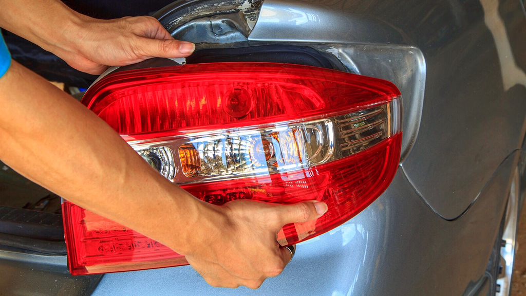 how to fix tail lights